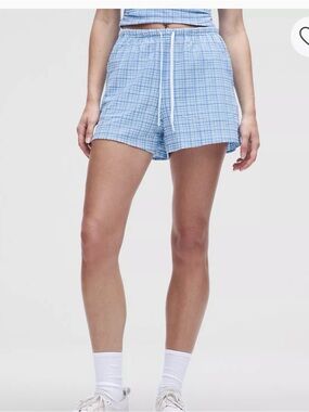 Lululemon Seersucker Light Blue Plaid Mid-rise Women's 3” Shorts (Size M)